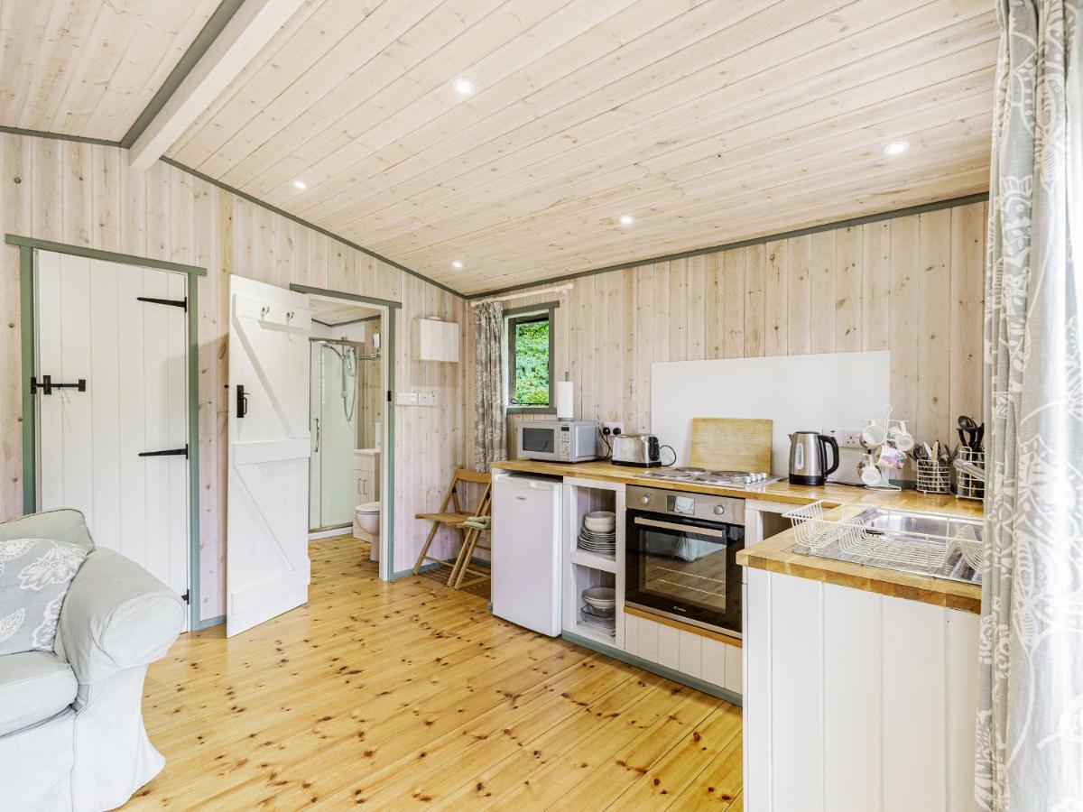 Lakeside Cabin Dunkeswell Экстерьер фото