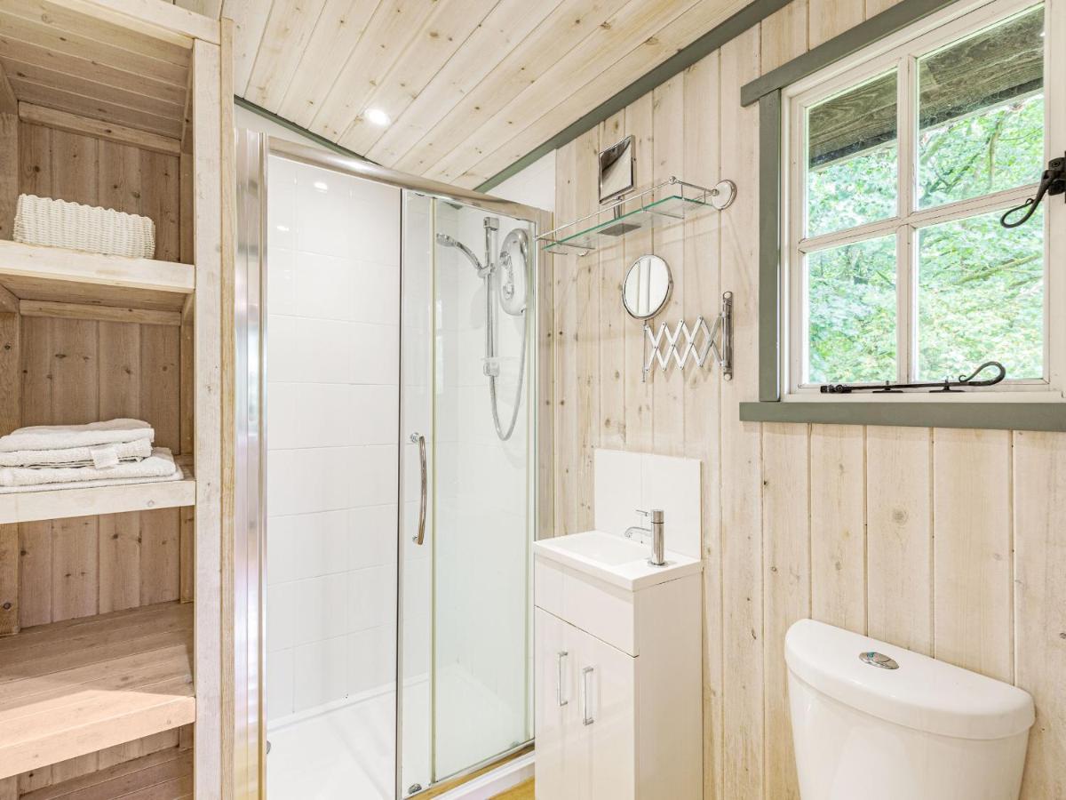 Lakeside Cabin Dunkeswell Экстерьер фото